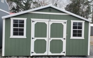 pequa green/white trim